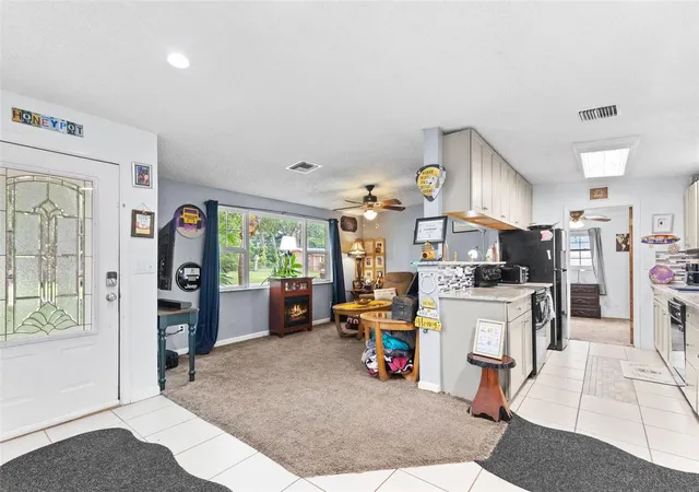 4th image of 1807 Carlton Dr, Clearwater, FL 33759 | MLS# TB8531802