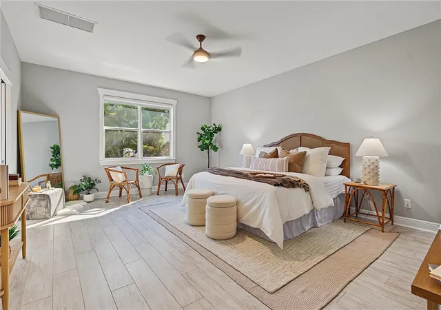 Photo 3 of Single family home for sale at 3010 W San Isidro St, Tampa, FL 33629 | MLS# TB8531803 | Listing updated on 2026-10-28