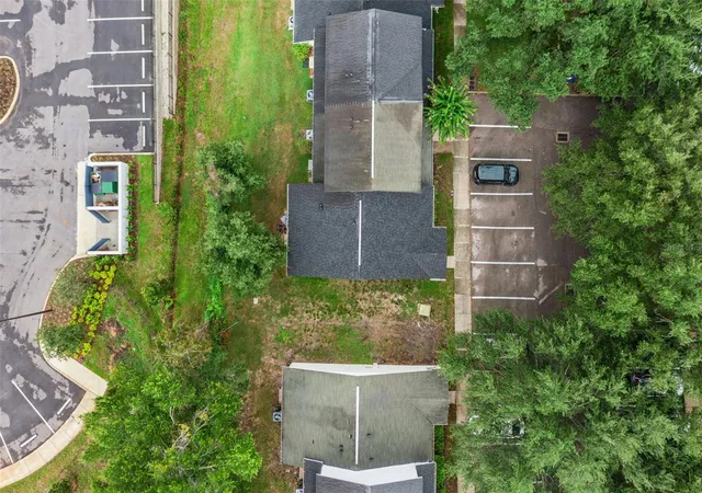 Photo 4 of House for sale at 608 S Grand Hwy, Clermont, FL 34711 | MLS# O6427373 | Listing updated on 2026-09-01