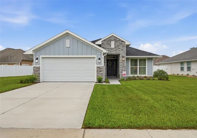 1st image of 203 Sw Silver Palm Dr, Lake City, FL 32024 | MLS# GC542164