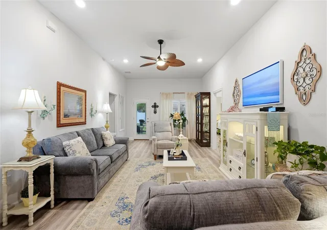 5th image of 203 Sw Silver Palm Dr, Lake City, FL 32024 | MLS# GC542164