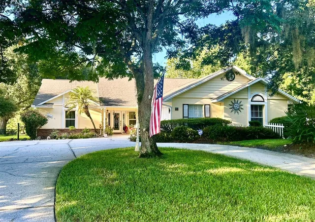 Photo 1 of Single family home for sale at 6590 Bay Shore Dr, Saint Cloud, FL 34771 | MLS# S5154229 | Listing updated on 2026-09-15