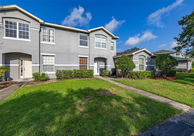 Photo 3 of Townhouse for sale at 13304 Summerton Dr, Orlando, FL 32824 | MLS# S5154230 | Listing updated on 2026-07-23