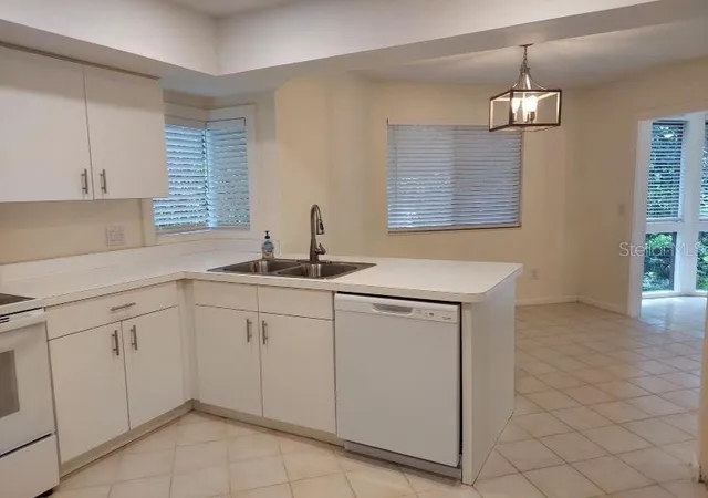 Listing Photo 5 - Condo for sale in building located at 10 Masters Ct, PALM COAST, FL 32137