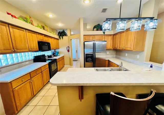 Photo 2 of Single family home for sale at 2918 Sunset Vista Blvd, Kissimmee, FL 34747 | MLS# O6427389 | Listing updated on 2026-10-17