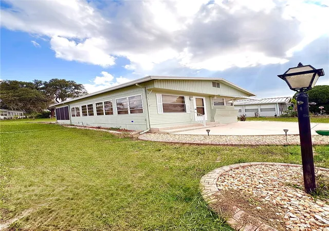 Photo 4 of Manufactured home for sale at 117 Saddlebag Trl, Lake Wales, FL 33898 | MLS# K4903657 | Listing updated on 2026-07-28