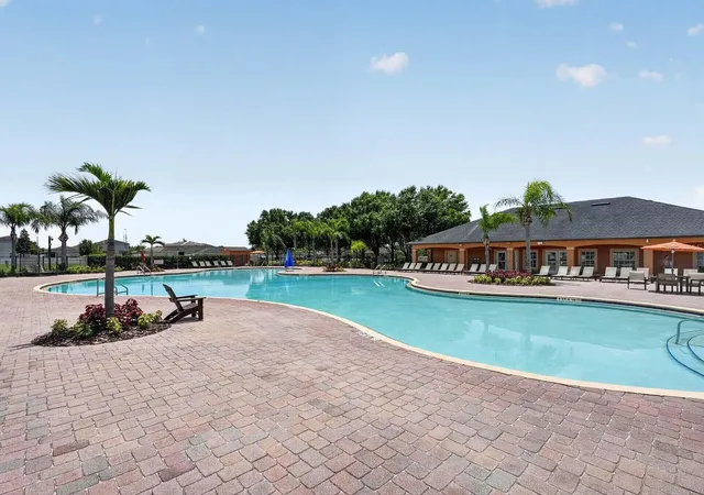 Photo 4 of Single family home for sale at 14453 Barley Fld Dr, Wimauma, FL 33598 | MLS# A4700788 | Listing updated on 2026-09-14