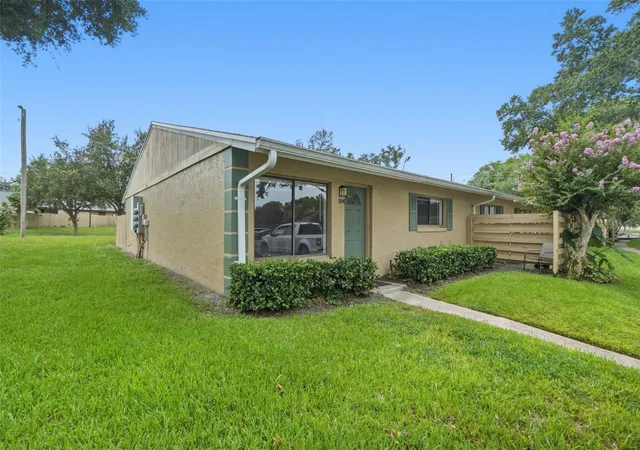2nd image of 220 Cherokee Ct #104, Altamonte Springs, FL 32701 | MLS# O6427392