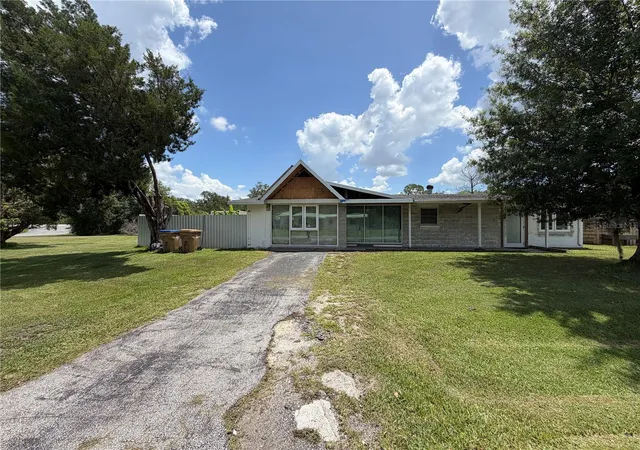 Photo 1 of Single family home for sale at 1315 S Shore Dr, Saint Cloud, FL | MLS# S5154234 | Listing updated on 2026-10-09