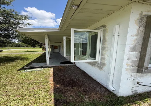 Photo 4 of Single family home for sale at 1315 S Shore Dr, Saint Cloud, FL | MLS# S5154234 | Listing updated on 2026-10-09