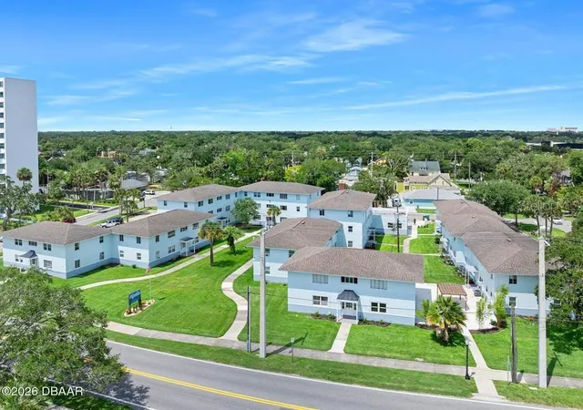 Photo 2 of Condo for sale at 500 S Beach St #H2, Daytona Beach, FL 32114 | MLS# V4950339 | Listing updated on 2026-09-29