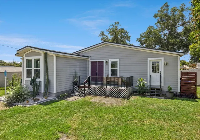 Photo 4 of Single family home for sale at 653 Lake Mobile Dr, Altamonte Springs, FL 32701 | MLS# O6427398 | Listing updated on 2026-08-28