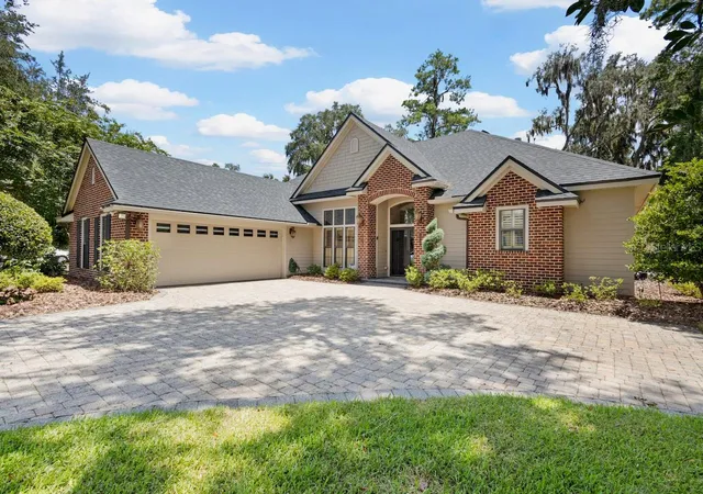 Photo 3 of Single family home for sale at 13573 Nw 8th Road, Newberry, FL 32669 | MLS# OM729014 | Listing updated on 2026-09-12