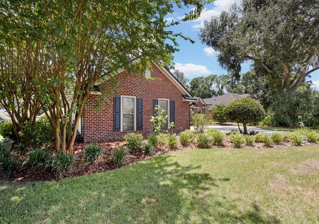 Photo 3 of Single family home for sale at 13573 NW 8th Road, Newberry, FL 32669 | MLS# OM729014 | Listing updated on 2026-09-12