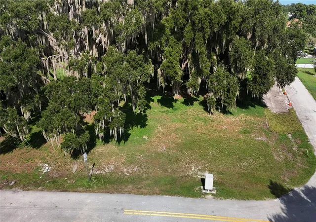 Photo 3 of Sale Pending at Lakeside Dr, Yalaha, FL 34797 | MLS# G5115426 | Listing updated on 2026-10-09