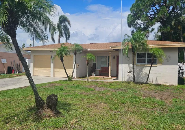 Photo 2 of Single family home for sale at 4400 Huntington St Ne, Saint Petersburg, FL 33703 | MLS# TB8531845 | Listing updated on 2026-09-20