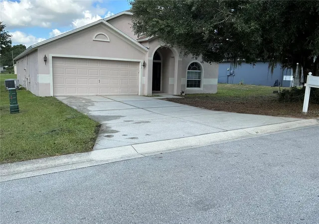 1st image of 127 Aberdeen St, Davenport, FL 33837 | MLS# A4700796