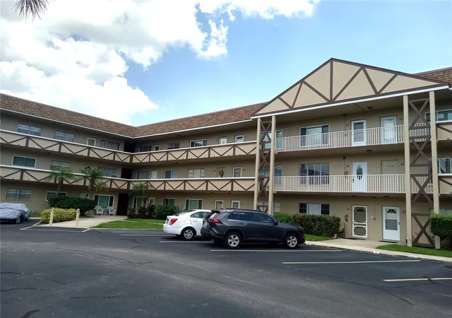 Condo for sale at 2464 Australia Way E #14, CLEARWATER, FL 33763 | MLS# TB8531858