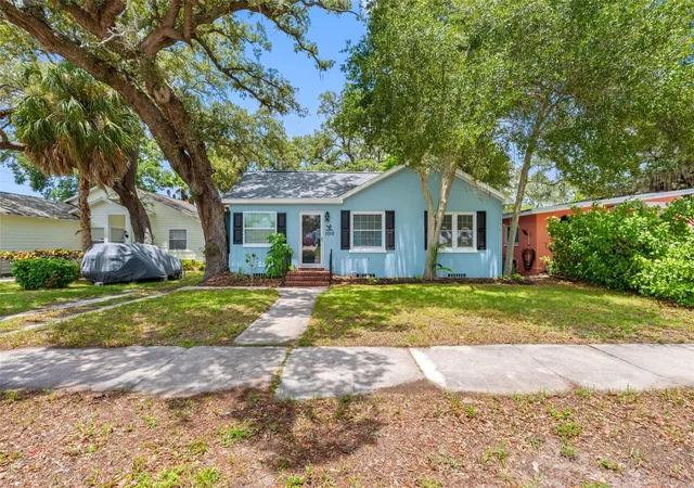 1st image of 1010 Osage St, Clearwater, FL 33755 | MLS# TB8531869