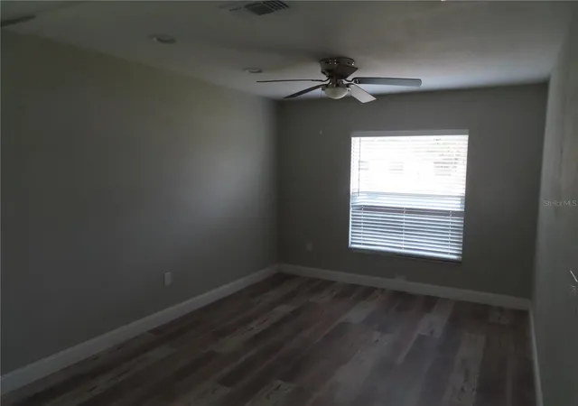 Photo 3 of Single family home for sale at 1215 Windsor Cir, Brandon, FL 33510 | MLS# TB8531878 | Listing updated on 2026-08-28