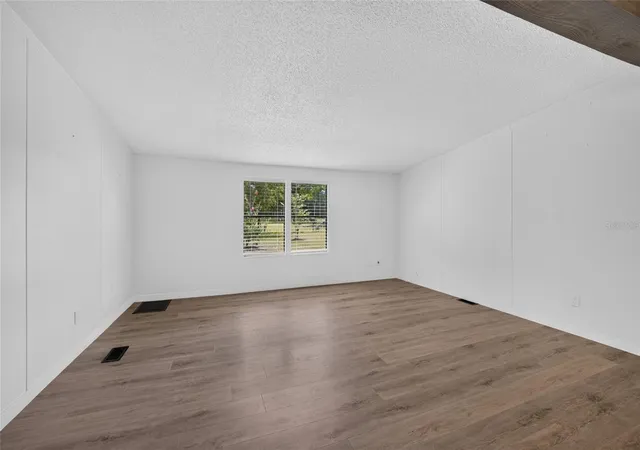 Photo 4 of Manufactured home for sale at 3353 SW 181st Court, Dunnellon, FL 34432 | MLS# OM729020 | Listing updated on 2026-07-24