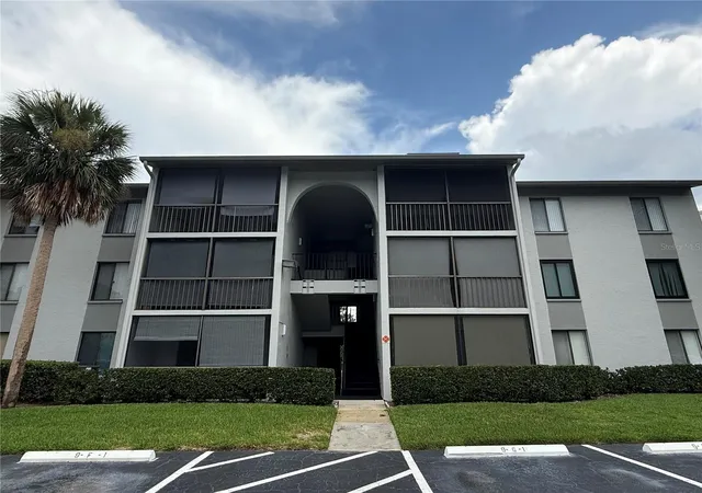 1st image of 927 S Pine Ridge Cir #G2, Sanford, FL 32773 | MLS# O6427453