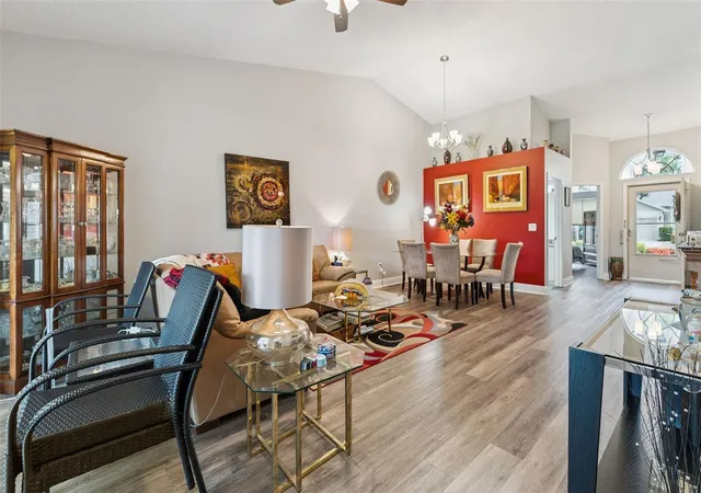 Listing Photo 4 - Condo for sale in building located at 2404 Nantucket Gln Pl, SUN CITY CENTER, FL 33573 - Unit #2404