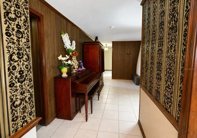 Photo 3 of Single family home for sale at 4303 Kandra Ct, Belle Isle, FL 32812 | MLS# O6427483 | Listing updated on 2026-09-08