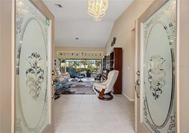 5th image of 230 E Green St, Englewood, FL 34223 | MLS# D6148169