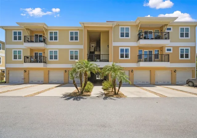 Photo 2 of Condo for sale at 5064 Royal Palms Way #204, New Port Richey, FL 34652 | MLS# W7887907 | Listing updated on 2026-08-07