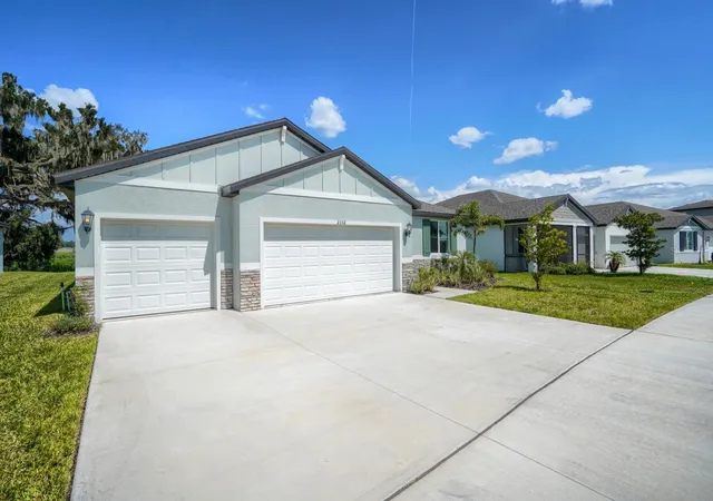 Photo 3 of Single family home for sale at 2332 Citrus Bloom Dr, Bartow, FL 33830 | MLS# TB8531952 | Listing updated on 2026-08-21