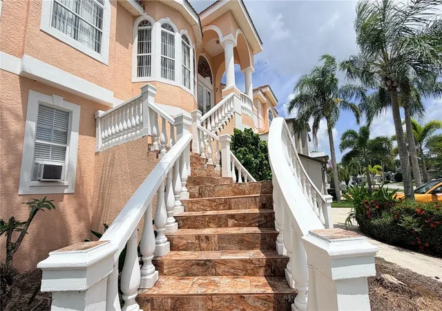 3rd image of 3187 Shoreline Dr, Clearwater, FL 33760 | MLS# TB8531964
