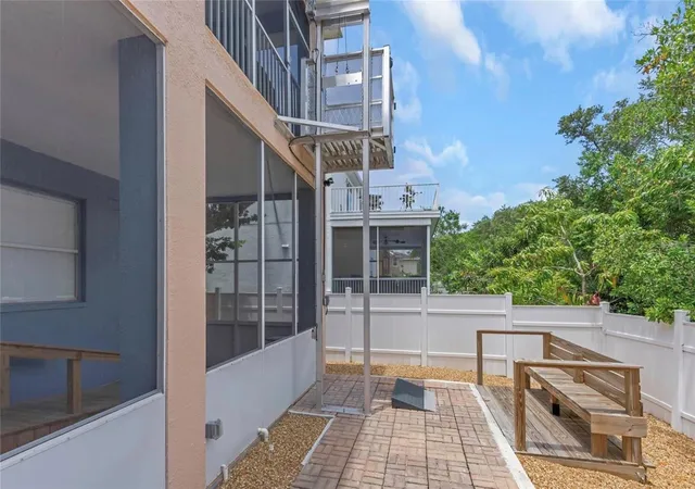 49th image of 3187 Shoreline Dr, Clearwater, FL 33760 | MLS# TB8531964