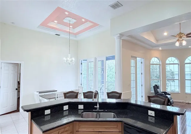 5th image of 3187 Shoreline Dr, Clearwater, FL 33760 | MLS# TB8531964