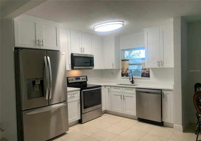 Photo 3 of Single family home for sale at 7014 Hershey Way, Orlando, FL 32822 | MLS# O6427524 | Listing updated on 2026-08-30