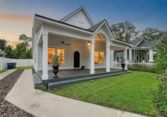Photo 3 of Single family home for sale at 3016 N Massachusetts Ave, Tampa, FL 33603 | MLS# TB8531976 | Listing updated on 2026-10-10