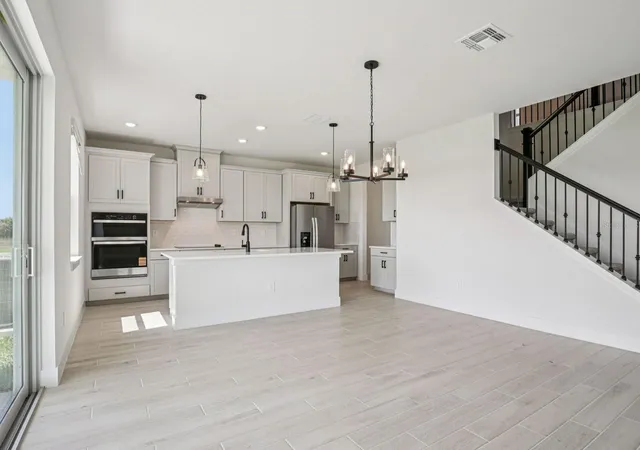Photo 3 of Single family home for sale at 116 Shady Edge Loop, Nokomis, FL 34275 | MLS# TB8531981 | Listing updated on 2026-10-01