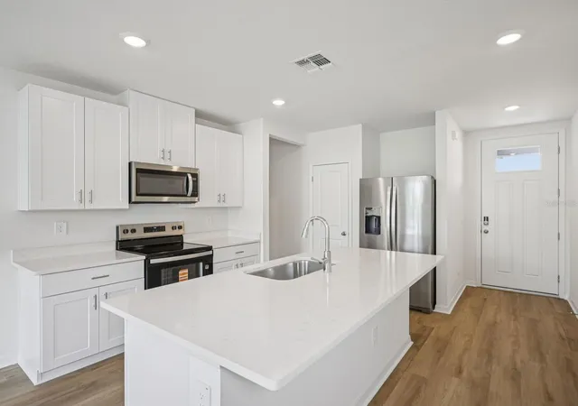 5th image of 3756 Moscato Dr, Brooksville, FL 34602 | MLS# TB8531987