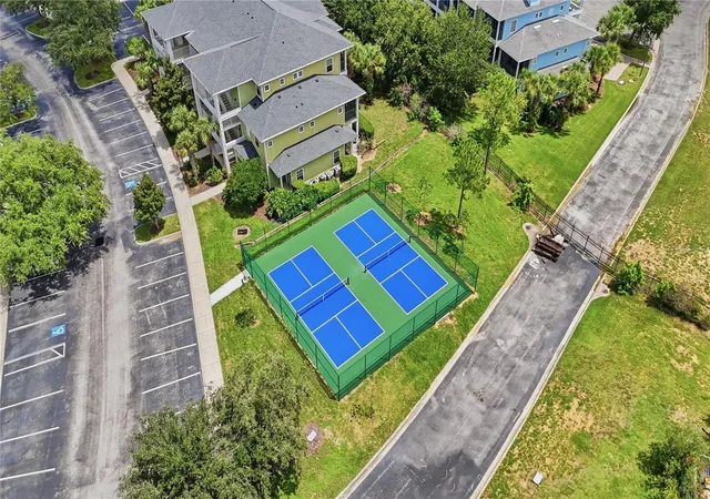 Listing Photo 4 - Condo for sale in building located at 1106 Gran Bahama Blvd, DAVENPORT, FL 33897 - Unit #1106