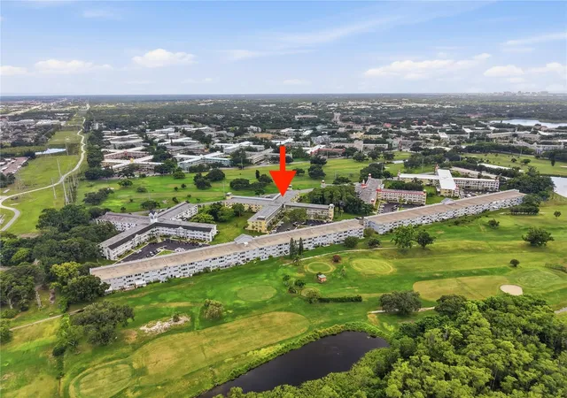 Listing Photo 4 - Condo for sale in building located at 2458 Florentine Wy, Clearwater, FL 33763 - Unit #34