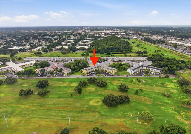 Listing Photo 5 - Condo for sale in building located at 2458 Florentine Wy, Clearwater, FL 33763 - Unit #34