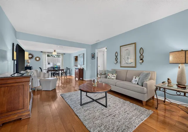 4th image of 2490 Heron Ter, CLEARWATER, FL 33762