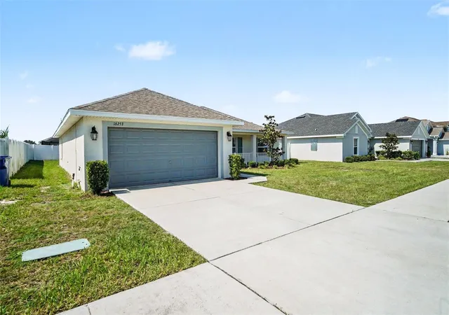 Photo 2 of Single family home for sale at 16253 Vine Cliff Ave, Hudson, FL 34667 | MLS# TB8532018 | Listing updated on 2026-10-01