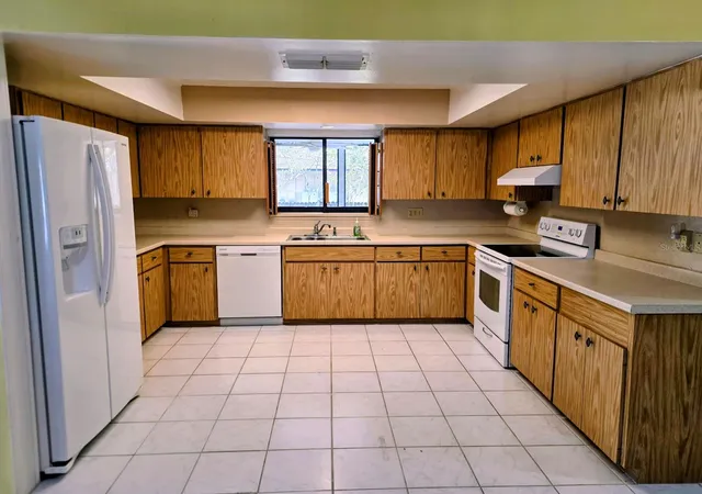 Photo 3 of Single family home for sale at 4841 Sunday Ct, Sarasota, FL 34235 | MLS# A4700839 | Listing updated on 2026-08-20