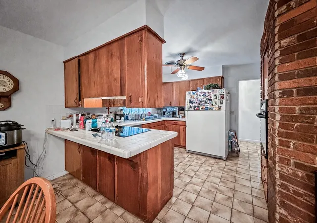 5th image of 2340 Derbyshire Rd, Maitland, FL 32751 | MLS# O6427560