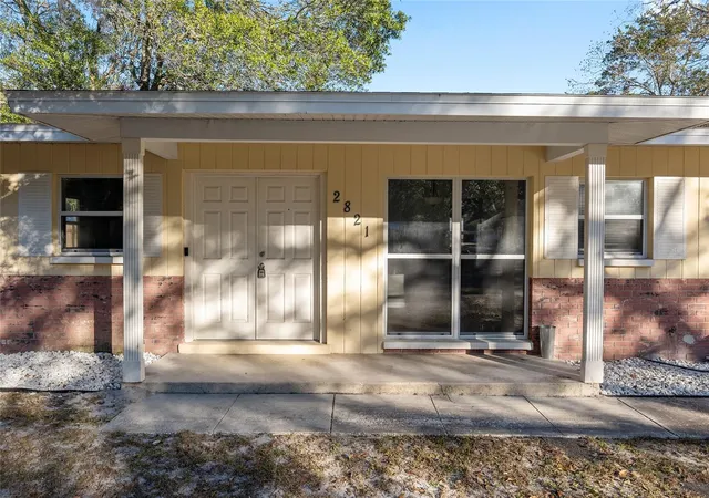 Photo 2 of Single family home for sale at 2821 Ne 17th Terrace, Gainesville, FL 32609 | MLS# TB8532027 | Listing updated on 2026-09-04