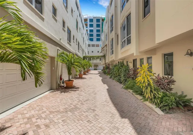 Photo 3 of Townhouse for sale at 235 Cocoanut Ave #108B, Sarasota, FL 34236 | MLS# A4700846 | Listing updated on 2026-07-30