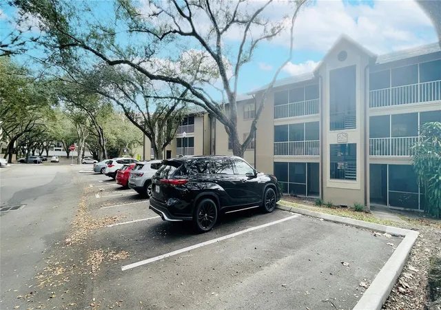 Condo for sale at 629 Dory Ln #202, Altamonte Springs, FL 32714 | MLS# O6427567 | Listing updated on 2026-10-01
