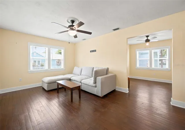Photo 3 of Single family home for sale at 742 Se 12th Street, Ocala, FL 34471 | MLS# OM729052 | Listing updated on 2026-07-31