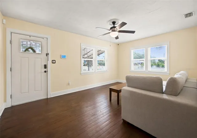 Photo 4 of Single family home for sale at 742 SE 12th Street, Ocala, FL 34471 | MLS# OM729052 | Listing updated on 2026-07-31